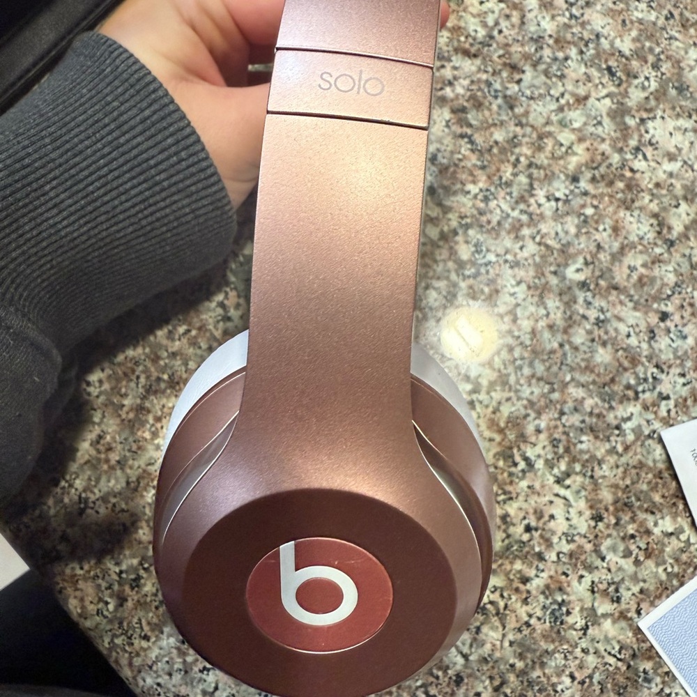 Beats Solo Wireless Headphones